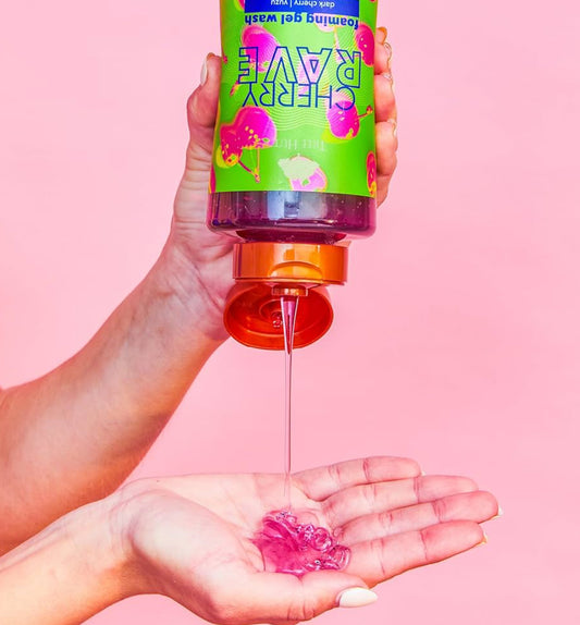 Tree Hut Cherry Rave Foaming Gel Wash